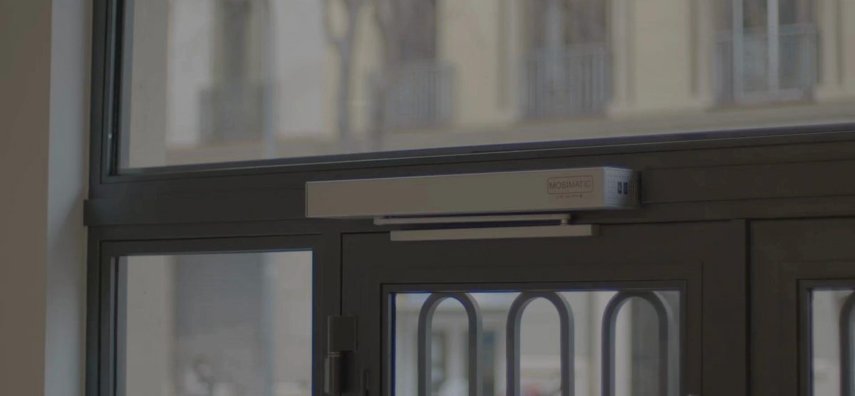 ¿Es obligatorio el mantenimiento de puertas automáticas en comunidades?